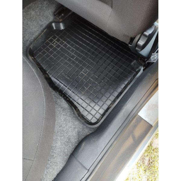 Гумові килимки з бортом (4 шт, Polytep) для Skoda Fabia 2000-2007 рр (DD-1020890b)