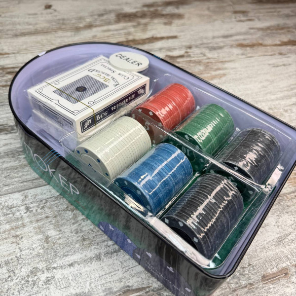 Набір для покеру: 2 колоди, 120 фішок з номіналом, сукно, металева коробка