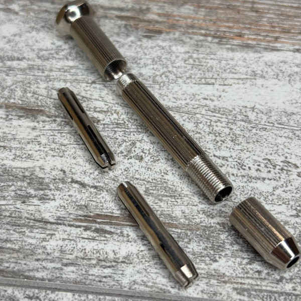 Ручна механічна міні дриль з 10 свердлами та цангами