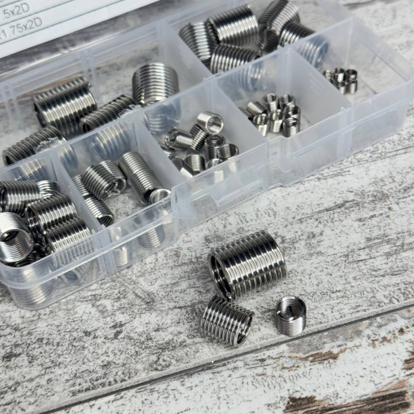 Набір різьбових вставок 60 шт у кейсі — футорки (ввертиші) з нержавіючої сталі M3–M12 для ремонту різьби