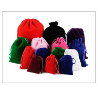 Подарункові мішечки з оксамиту, 7x9 см, 50 шт у упаковці, з затяжками