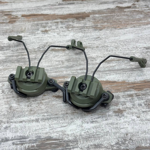 Компактний затискний адаптер для активних навушників на шолом 19-22 мм, універсальний комплект для спорту та мототехніки