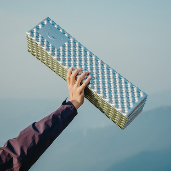 Килимок туристичний складаний двомісний IXPE Naturehike CNK2450WS044 з алюмінієвою плівкою, 200x120x1.8 см, синій