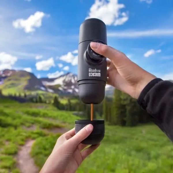 Портативна еспресо-кавоварка Wacaco Minipresso GR, механічна, для меленої кави